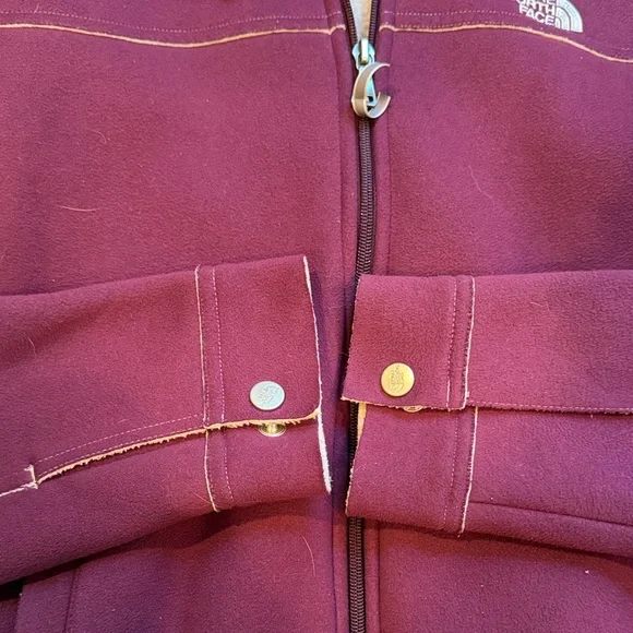 The North Face Plum Fleece-Lined Bomber Jacket - Picture 5 of 10